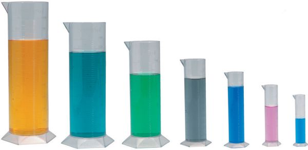 Graduierte Zylinder, Messzylinder, Laborgerät, Flüssigkeitsvolumen, Transparentes Kunststoff