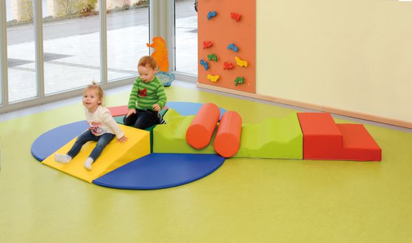 Kletter-/Kletterwand, Kinderspielbereich, Puzzleteile, Matten, Bodenebene Spielanlage