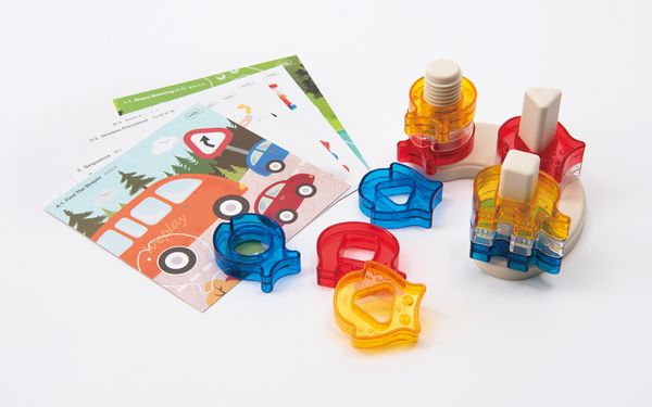 Steckspiel "Crystal Carnival", 13 Teile, ab 2 Jahre Steckspiel "Crystal Carnival", 13 Teile, ab 2 Jahre