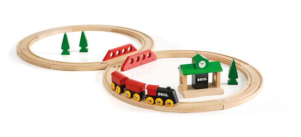 BRIO Bahn Acht Starter-Set Classic, 22 Teile aus Holz, ab 2 Jahre BRIO Bahn Acht Starter-Set Classic, 22 Teile aus Holz, ab 2 Jahre
