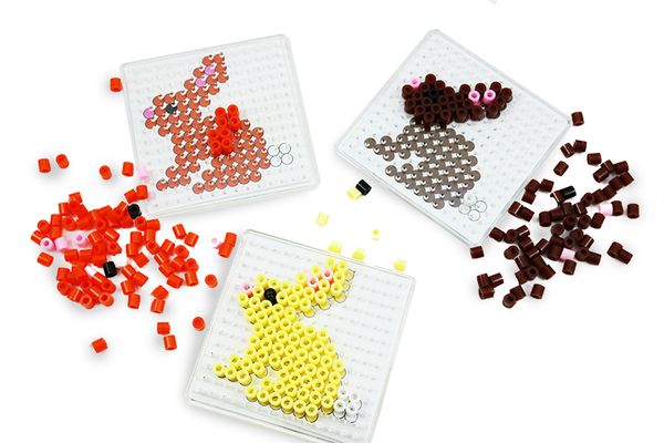 perler beads, bastelperlen, pixelkunst, bunte perlen, mosaikperlen