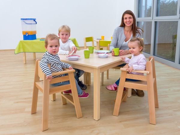 Hochstuhl, groß, Sitzhöhe 38 cm Hochstuhl, groß, Sitzhöhe 38 cm