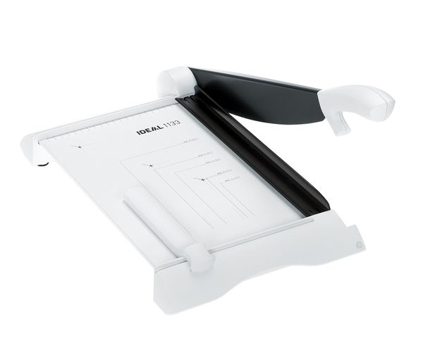 Hebelschneider DIN A4, Schnittlänge 34cm, schneidet bis zu 14 Blatt DIN A4 mit 80g/qm Hebelschneider DIN A4, Schnittlänge 34cm, schneidet bis zu 14 Blatt DIN A4 mit 80g/qm