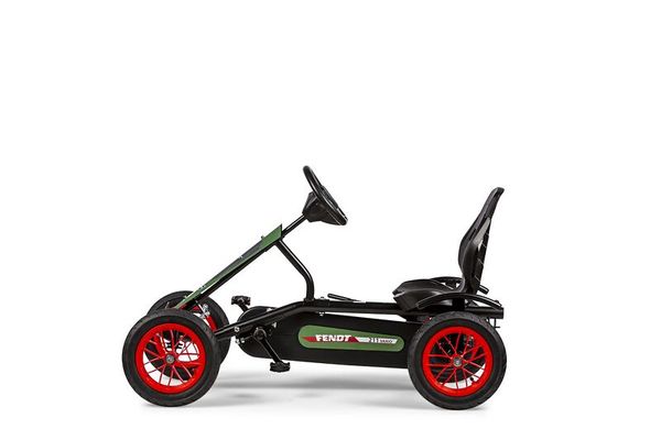 Pedal-Go-Kart, Grüner Rahmen, Rote Räder, Zweiersitz, Lenkhebelsteuerung