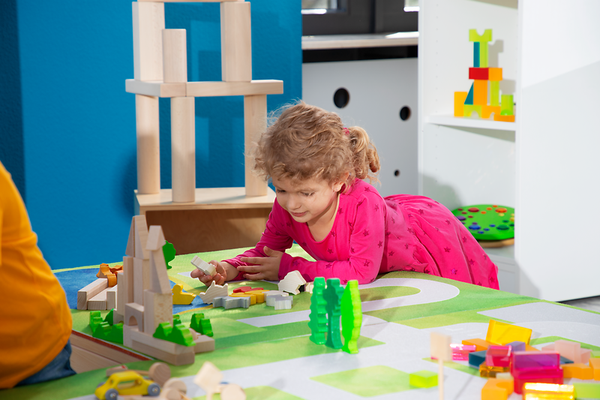 Kinderbausteine, Holzbausteine, bunte Bausteine, Spielteppich