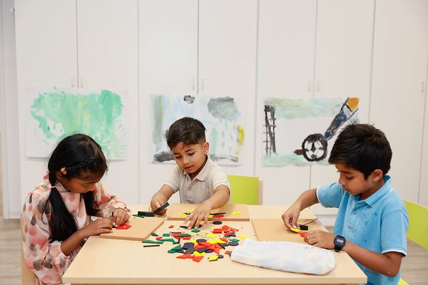 Kinder, Basteln, bunt, Holzplättchen, Puzzle