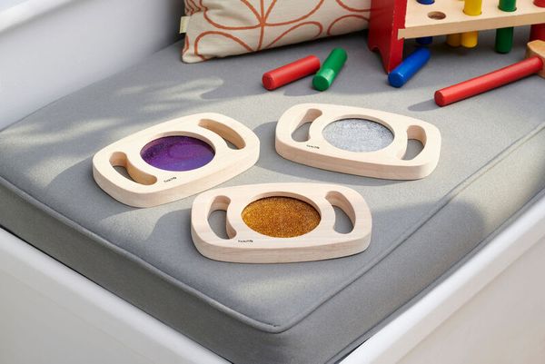 Handglitzertafel mit Holzrahmen, 3-teiliges Set, ab 12 Monate Handglitzertafel mit Holzrahmen, 3-teiliges Set, ab 12 Monate