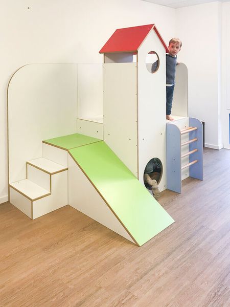 Spielturm, Kletterturm, Kletterstufe, Rutsche, Holzspielzeug
