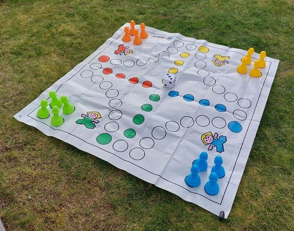 XXL Garten Ludo, ca. 150 x 150 cm