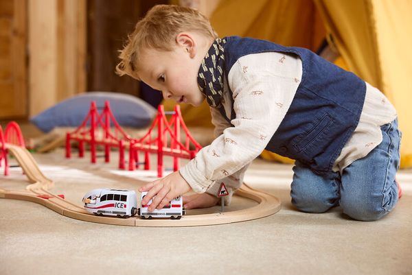 BRIO ICE Reisezug mit Akku, ab 3 Jahre BRIO ICE Reisezug mit Akku, ab 3 Jahre