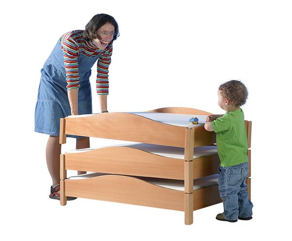 Stapelbett auf Rollen, inkl. Matratze, 60 x 120 cm Stapelbett auf Rollen, inkl. Matratze, 60 x 120 cm