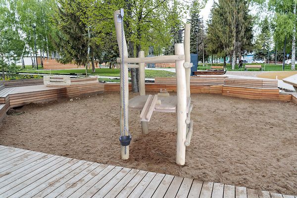 Spielplatzausrüstung, Klettergerüst, Holzspielgerät, Sandkasten, Outdoor-Spielplatz