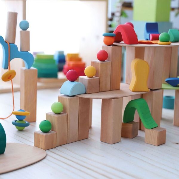 GRIMM´S Große Stufenpyramide Natur, 100 Klötze + 1 Holzrahmen, ab 3 Jahre GRIMM´S Große Stufenpyramide Natur, 100 Klötze + 1 Holzrahmen, ab 3 Jahre