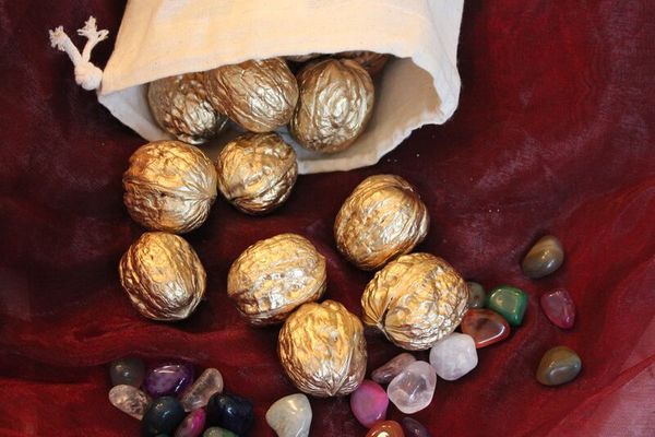 Überraschungsnüsse gold, 30 Stück Überraschungsnüsse gold, 30 Stück