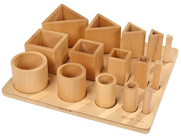 Holzspielzeug, Konstruktionsformen, Bausteine, Rundformen, Sortierbock