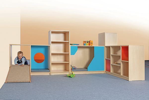 Kinderzimmer, Spielzeugregal, Aufbewahrung, Holzregal, Puzzles Spielbereich