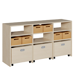 Raumteiler mit 6 Materialkästen, 3 Rollkästen, ohne Rückenwand Raumteiler mit 6 Materialkästen, 3 Rollkästen, ohne Rückenwand
