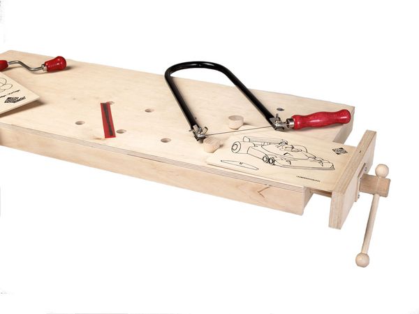 Tragbare Arbeitsplatte mit Einspannhalterung Tragbare Arbeitsplatte mit Einspannhalterung