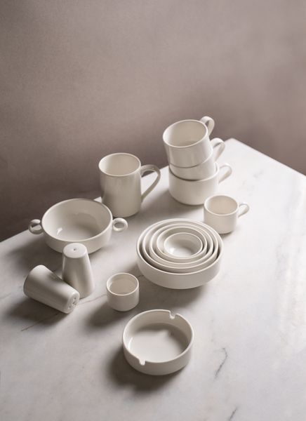 ID Fine Joker white stapelbarer Becher, 300 ml