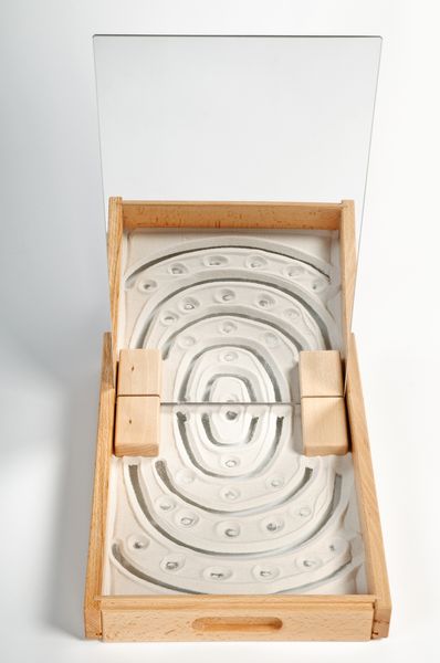 Set aus Spiegel und Sandmalstiften für Sandwanne