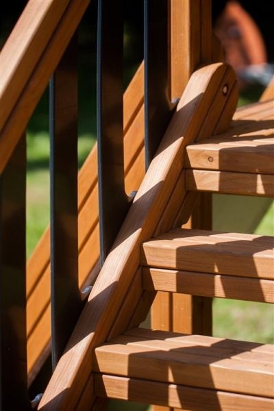 Logo Spielturm mit Kletternetz