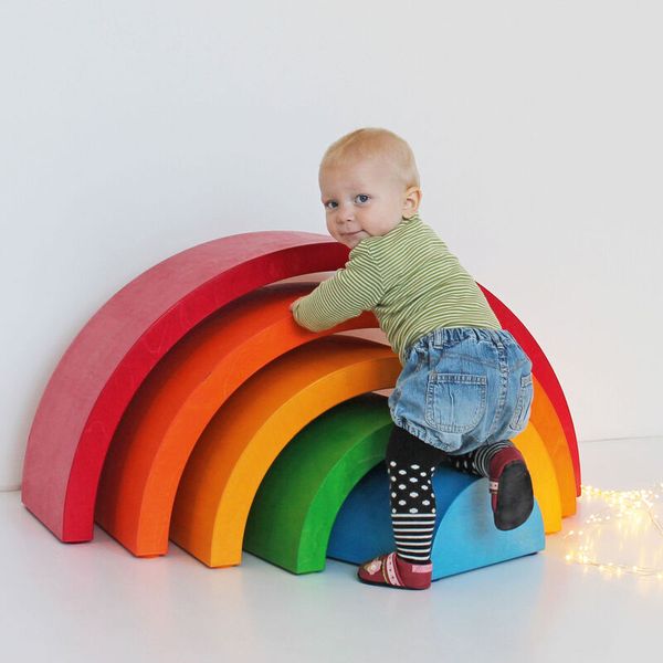 Kind Spielzeug, Holzbausteine, Regenbogen-Bogen, Kinderkleidung, Farbenfrohes Spielzeug