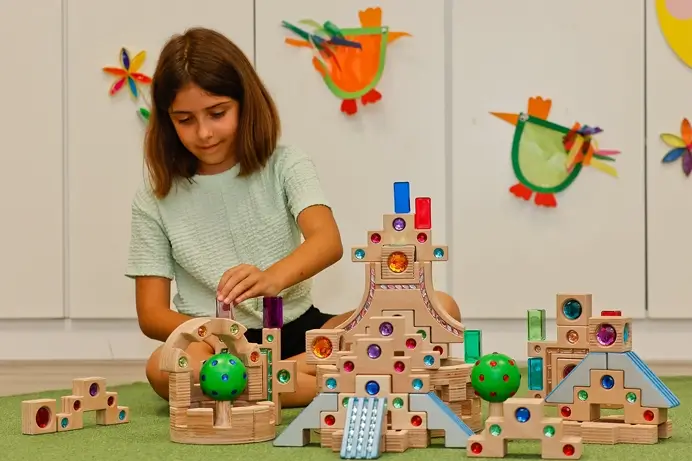 Mädchen am Spielen