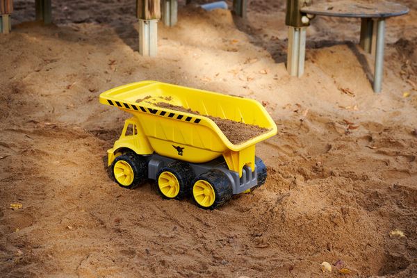 BIG Power-Worker Mega-Truck Kipper, 65 x 31 x 36 cm, ab 2 Jahre