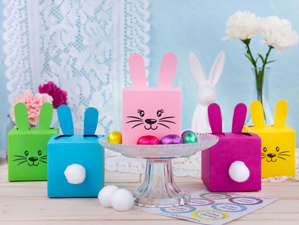 Osterhasenkisten, 12 Stück, bunt gemischt - Bastelset (SONDERANGEBOT) Osterhasenkisten, 12 Stück, bunt gemischt - Bastelset (SONDERANGEBOT)