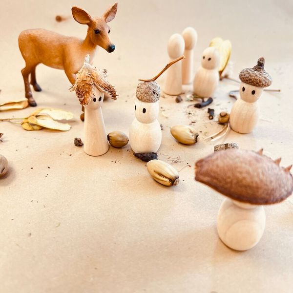 Holzkegelmännchen, 50 Stück, in zwei Größen gemischt Holzkegelmännchen, 50 Stück, in zwei Größen gemischt