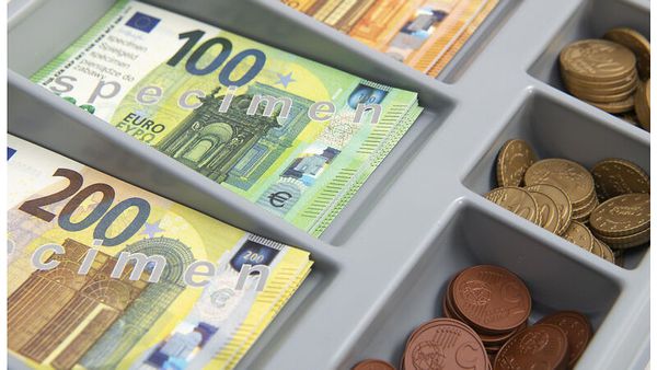 Geldkassenschublade, Euro-Banknoten, Münzen, Geldbehälter, Kasseneinlage