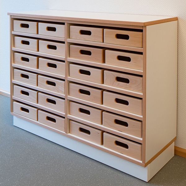 DECOR Regal mit 24 Eigentumskisten auf Rollen, inkl. 10 festen Böden DECOR Regal mit 24 Eigentumskisten auf Rollen, inkl. 10 festen Böden