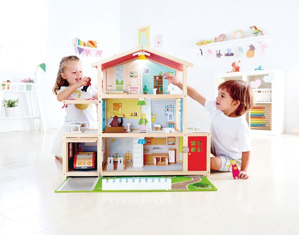 Holzspielzeug, Puppenhaus, Spielzeughaus, Kinderzimmer, Miniaturhaus