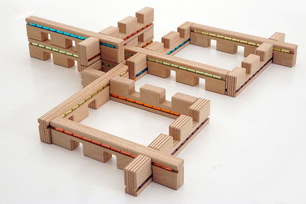 REGENBOGENLAND Lichtleisten, 12 Bausteine + Kasten REGENBOGENLAND Lichtleisten, 12 Bausteine + Kasten