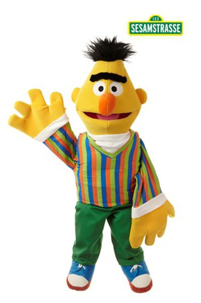 Handpuppe, Sesamstrasse, Charakterkostüm, gelbe Puppe, gestreiftes Shirt