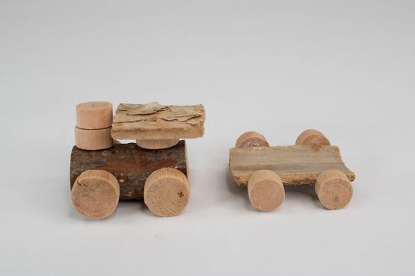ELVIRAS Holzbastel-Set Natur (2 kg Holzteile, 2 Kg Kleber & 136 Teile)