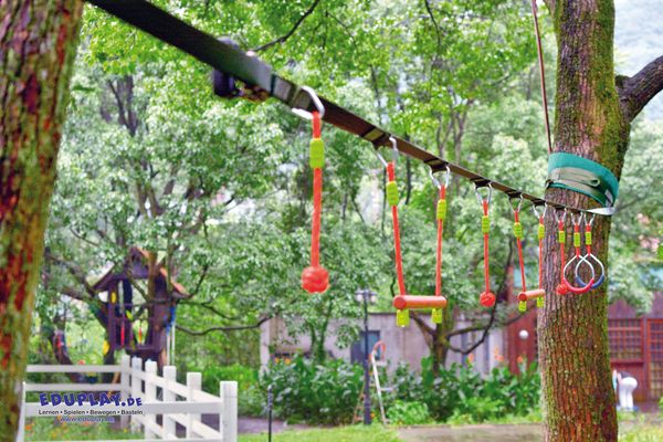 Ninja-Hangelpfad-Set, 12 m, Slackline + 7 Hangelelemente, ab 3 Jahre Ninja-Hangelpfad-Set, 12 m, Slackline + 7 Hangelelemente, ab 3 Jahre