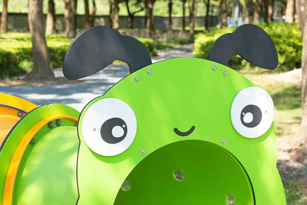 Kriechtunnel Raupe Kriechtunnel Raupe