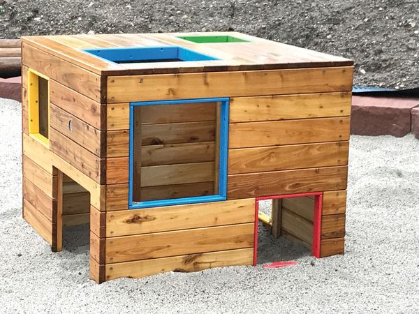 Spielwürfel-Haus  Spielwürfel-Haus