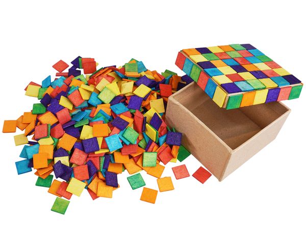 Puzzle, Holzpuzzle, bunte Fliesen, aufgeklapptes Kästchen, geistige Herausforderung