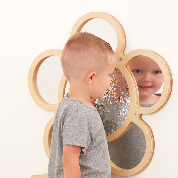 Haptischer Wandspiegel in Blumenoptik - silber, BxHxT: 55 x 77 x 2,5 cm Haptischer Wandspiegel in Blumenoptik - silber, BxHxT: 55 x 77 x 2,5 cm