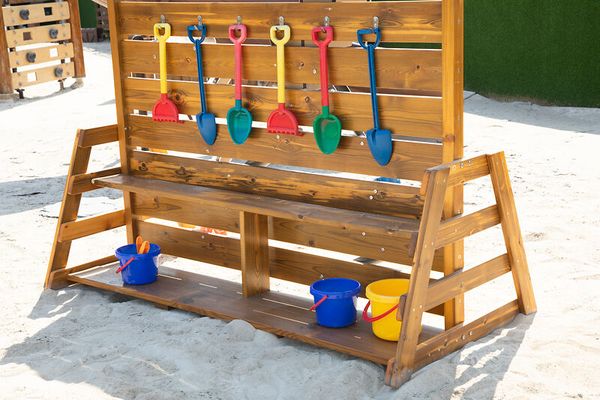 Sandspiel-Wand
