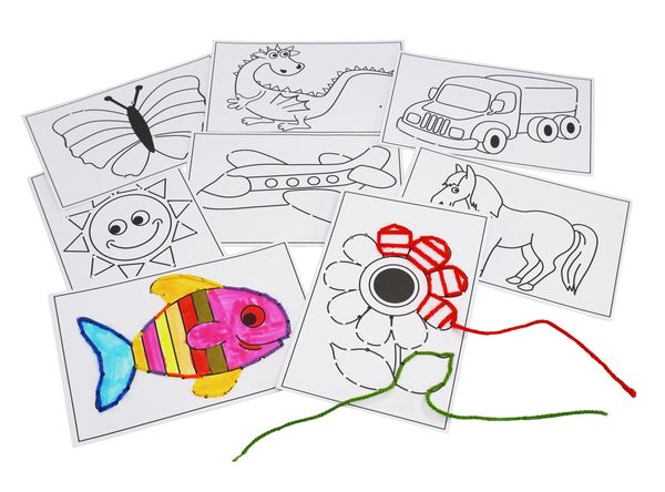 FOLIA Stickkarten zum Ausnähen, 48 Stück in 8 Motiven FOLIA Stickkarten zum Ausnähen, 48 Stück in 8 Motiven