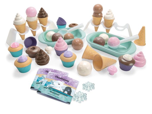 Eiscreme, Eissorten, Waffelhörnchen, Eiswaffeln, Schneeflocken-Schmuck