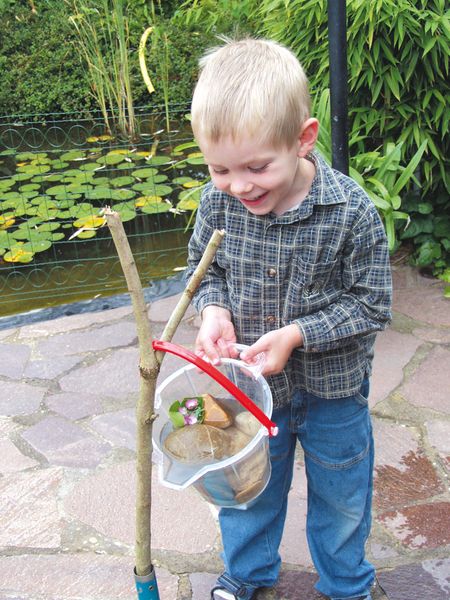 Eimer mit Tülle, glasklar, 16,5 cm hoch Eimer mit Tülle, glasklar, 16,5 cm hoch