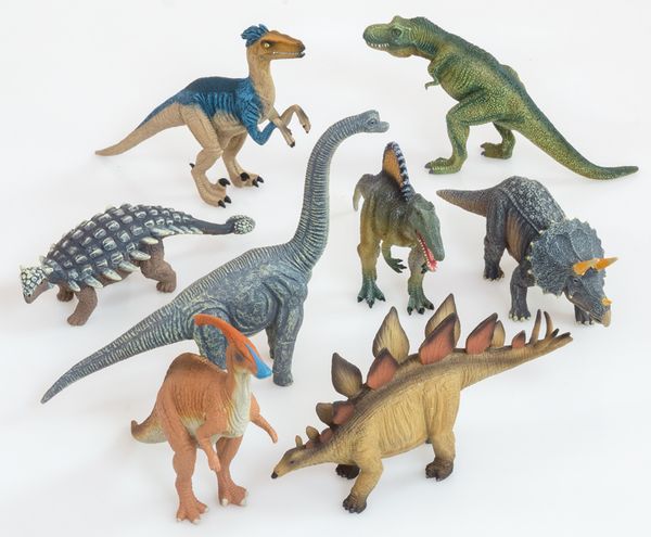 BETZOLD 8 Dinosaurier, Set Deluxe (Figuren ca. 15 - 22 cm)