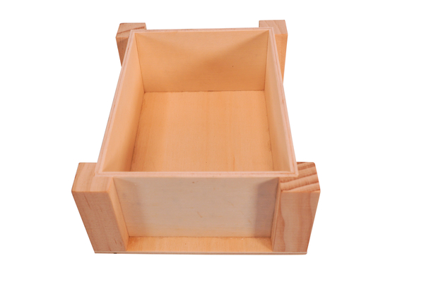 Holzbox für 12 Klebestifte à 35g Holzbox für 12 Klebestifte à 35g