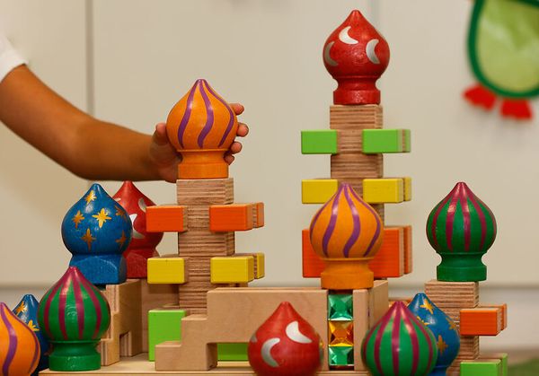 REGENBOGENLAND Farbtürme, 4 Bausteine REGENBOGENLAND Farbtürme, 4 Bausteine