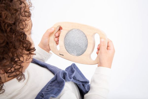 Handglitzertafel mit Holzrahmen, 3-teiliges Set, ab 12 Monate Handglitzertafel mit Holzrahmen, 3-teiliges Set, ab 12 Monate