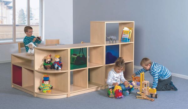 kinder, holzregale, spielzimmer-möbel, spielzeug, kuscheltiere